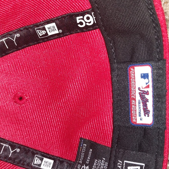 New Era MLB Toronto Bluejays Authentic Fitted Red White Hat 7 3/8 - Picture 11 of 11